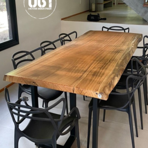 Mesa de Jantar Industrial Rústica Chapa de Pinus 8 Lugares