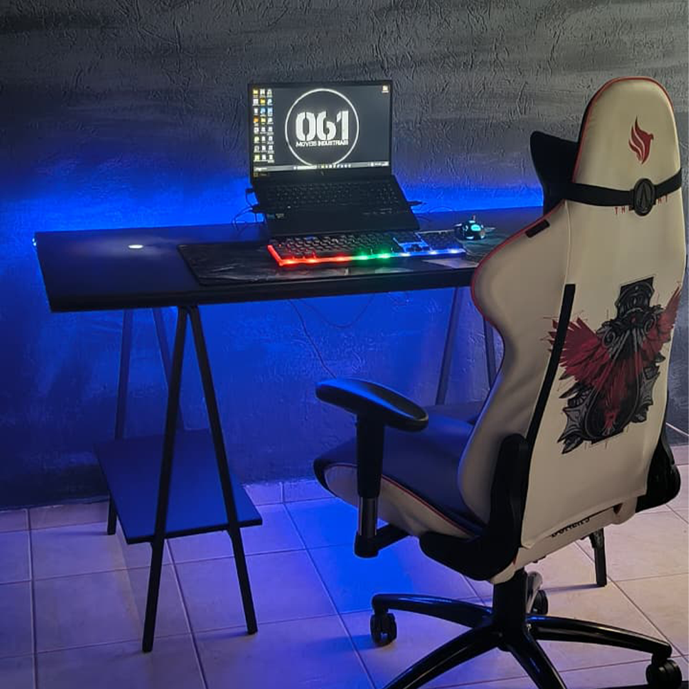 Mesa Gamer Industrial em Cavalete de Metalon e MDF com LED RGB