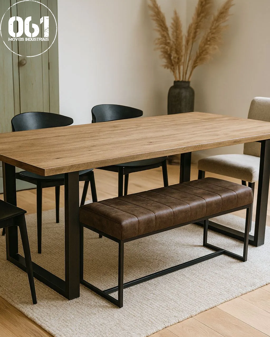 Mesa de Jantar + Banco Cumprido Industrial